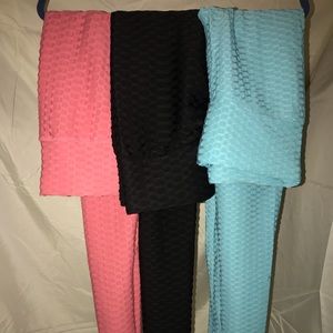 BUNDLE: 3 workout leggings!